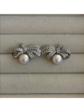 Edgy Bow Pearl Earrings, Gold Filled Crystal Design, High Luster Pearls